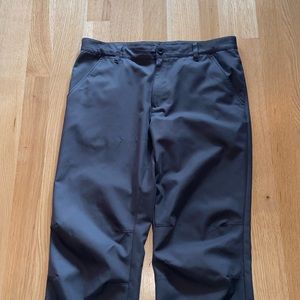 ⛳️ IZOD Golf Pants Gray 36 x 32 Worn w/ Snags Work Play Sport Pants